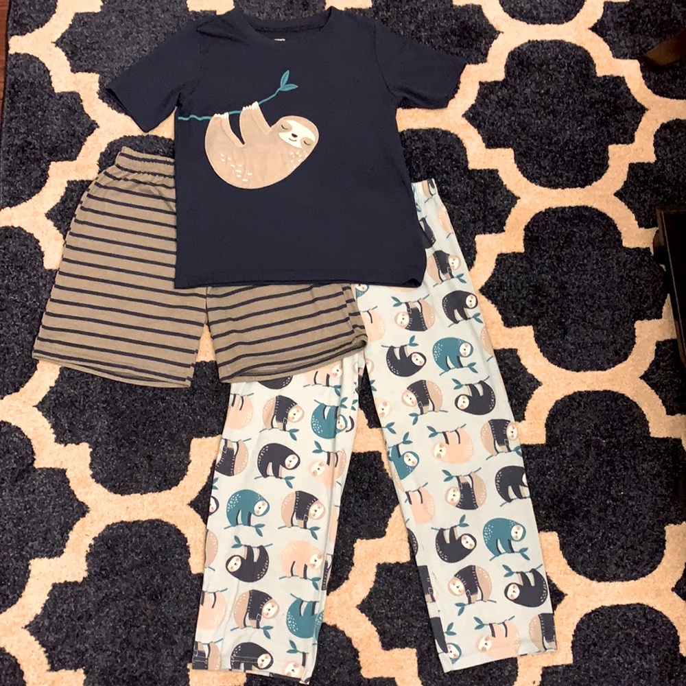 Gently Used Carter’s Kids 3-piece Pajama Set, size 10